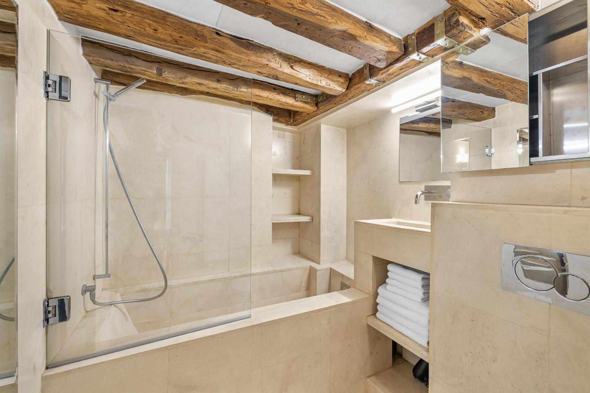 Caprice Amour Apartment Paris Exterior photo